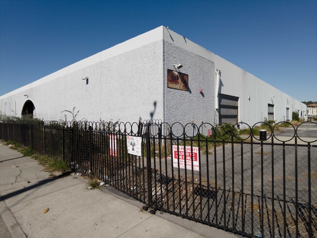 Avenue 34 in Los Angeles, CA - Building Photo - Building Photo