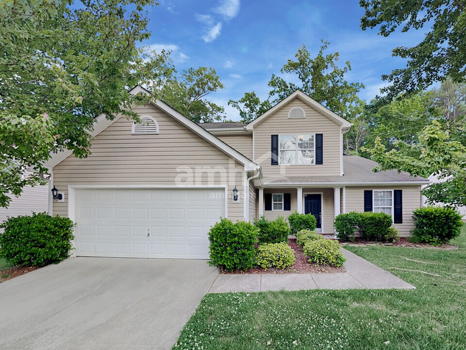 2010 Cornflower Ln in Indian Trail, NC - Building Photo