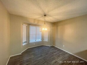5609 86th St in Lubbock, TX - Foto de edificio - Building Photo