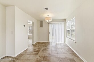 2 Jodhpur Ct in Tinton Falls, NJ - Building Photo - Building Photo