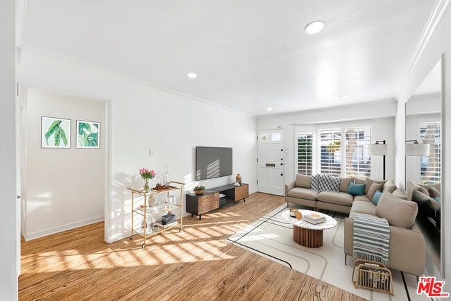 property at 948 20th St