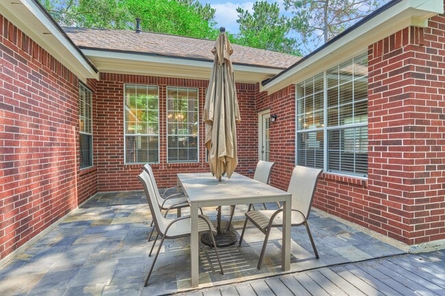 property at 3 E Night Heron Pl