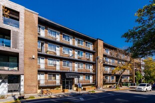 4321 Rue De La Roche in Montréal, QC - Building Photo