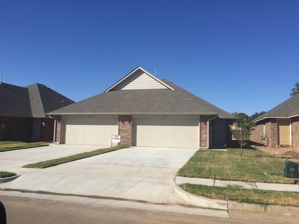 133 Ashley Dr in Edmond, OK - Building Photo