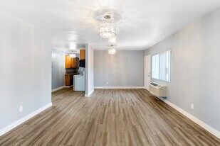 Rose Garden Apartments in San Bernardino, CA - Building Photo