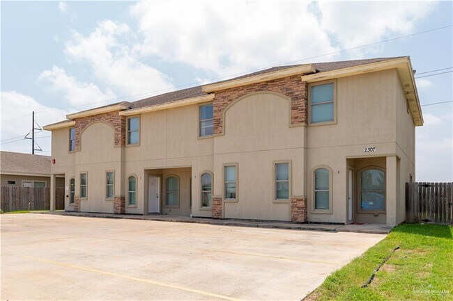2307 Taxco Ct in Edinburg, TX - Building Photo - Building Photo