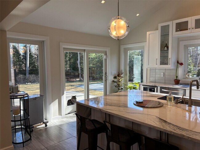 11 Post Crossing in East Quogue, NY - Building Photo - Building Photo