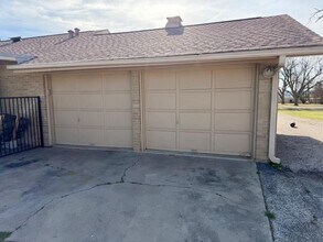 8601 Karling Dr in Austin, TX - Building Photo - Building Photo