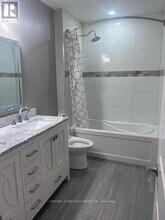 46 Carter Dr in Brampton, ON - Building Photo - Building Photo