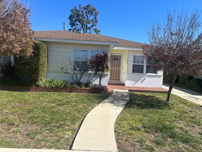 property at 3720 S Leland St