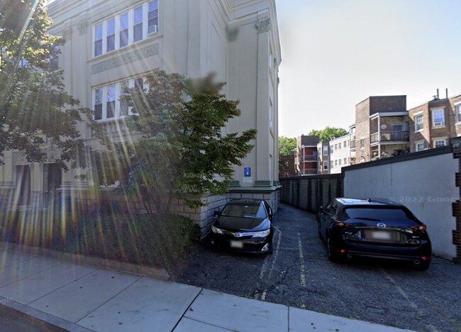 76 Egmont St, Unit 5