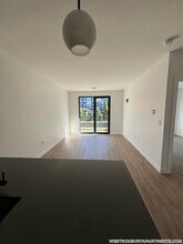 199 Gardner St in Boston, MA - Foto de edificio - Building Photo