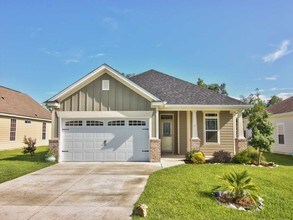 28 Evening Star Dr in Crawfordville, FL - Building Photo - Building Photo