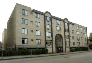 1515 W Morse Ave in Chicago, IL - Foto de edificio - Building Photo