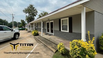 712 Lillian St in Benton, AR - Building Photo