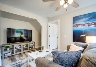 156 Rodney Ct in Madison, WI - Foto de edificio - Building Photo