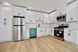 1415 S Sierra Bonita Ave in Los Angeles, CA - Building Photo - Building Photo