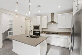 11475 Contour Ave in Las Vegas, NV - Building Photo - Building Photo