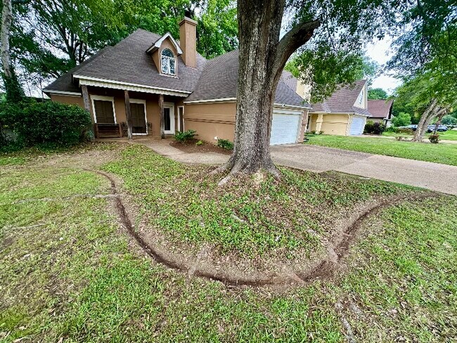 542 S Deerfield Dr in Canton, MS - Building Photo - Building Photo