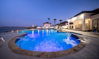 La Joya by Azali in Corpus Christi, TX - Building Photo