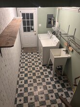 1495 Lowell Ct in Crofton, MD - Foto de edificio - Building Photo