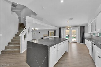 5029 Tranquil Stream Ct in Las Vegas, NV - Building Photo - Building Photo
