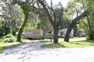 Duncan Mobile Home Park in Tampa, FL - Building Photo - Building Photo