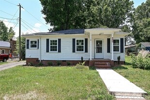 6225 Macon St in Charlotte, NC - Building Photo
