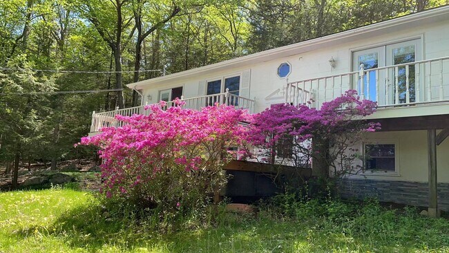 96 Sagamore Dr in Carmel, NY - Building Photo - Building Photo