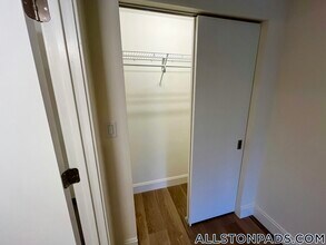 1079 Commonwealth Ave in Boston, MA - Building Photo - Building Photo