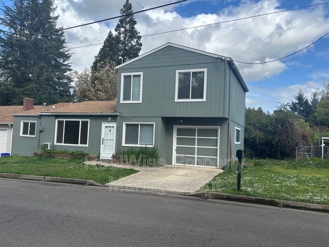 property at 375 W Birch Ct