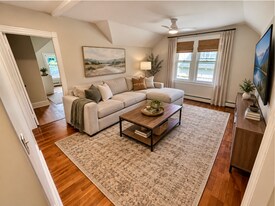 96 Larch St, Unit 3rd Floor in Providence, RI - Building Photo