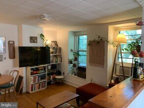 4720 Windsor Ave in Philadelphia, PA - Building Photo - Building Photo