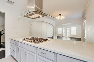 2610 Whitney St, Unit 2614 in Houston, TX - Foto de edificio - Building Photo