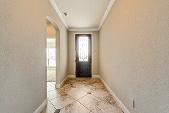 110 Stallion St in Waxahachie, TX - Foto de edificio - Building Photo