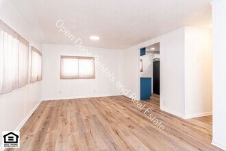 209 S Ijams St in Garrett, IN - Foto de edificio - Building Photo