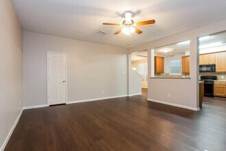 1954 Wood Shadows Dr in Missouri City, TX - Building Photo - Building Photo