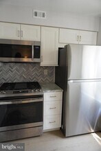 1907A Ralston Dr in Mount Laurel, NJ - Foto de edificio - Building Photo