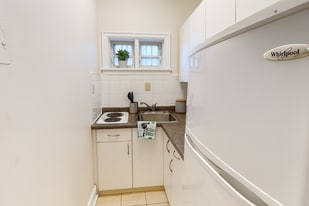 149 MacLaren in Ottawa, ON - Building Photo