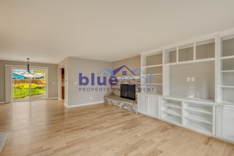 10135 SW Inez St in Tigard, OR - Building Photo - Building Photo
