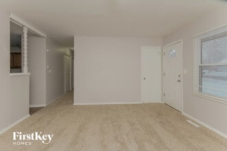 1657 S Tyler Rd in St. Charles, IL - Building Photo - Building Photo