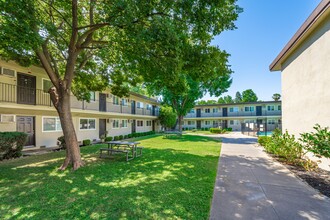 Renovated Apartments at Oak Plaza Apartments in Sacramento, CA - Building Photo - Building Photo