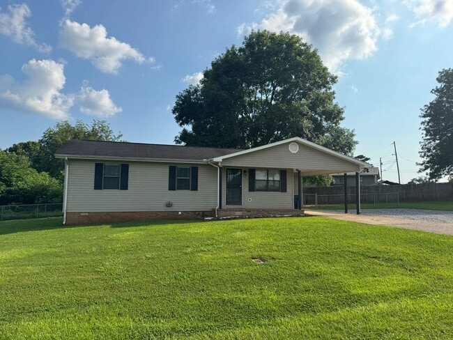 463 Shurbutt Cir in Alexandria, AL - Building Photo - Building Photo