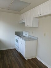 7925 Montgomery Ave in Stockton, CA - Building Photo - Building Photo