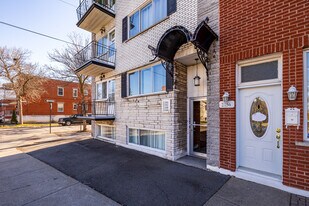2160-2164 Augier St in Montréal, QC - Building Photo