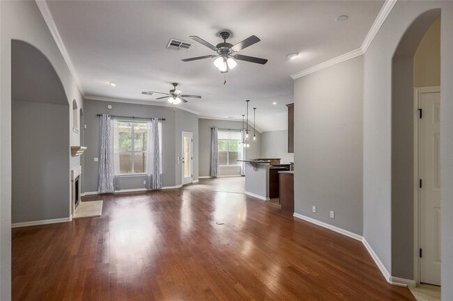 5723 York Bridge Cir in Austin, TX - Building Photo - Building Photo