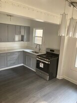 5014 W Strong St in Chicago, IL - Building Photo