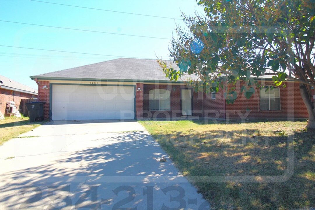 4204 Hondo Dr in Killeen, TX - Building Photo