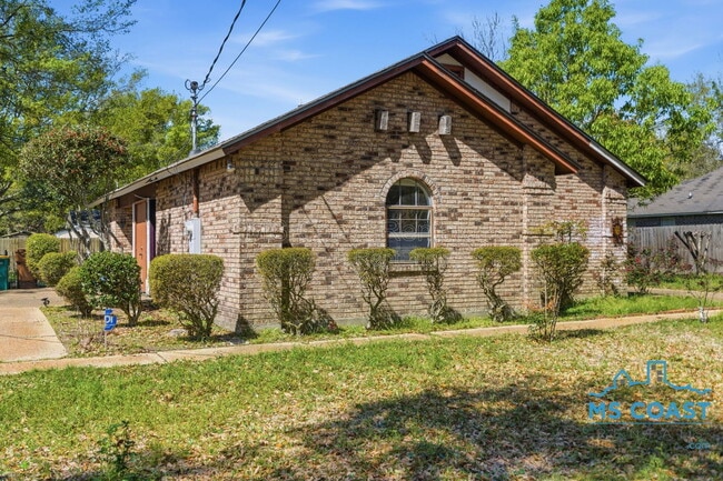 167 Daisy St in Biloxi, MS - Building Photo - Building Photo