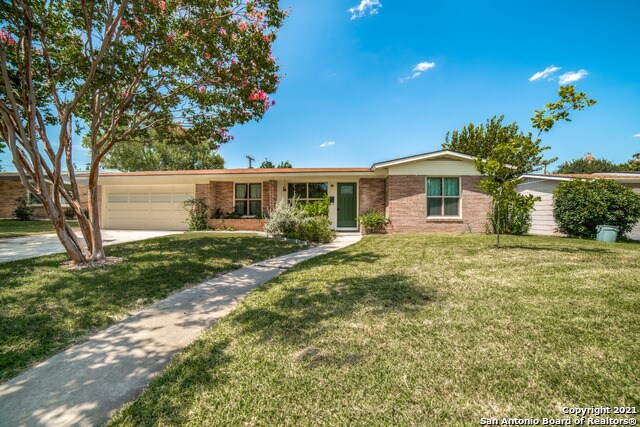 307 Waxwood Ln in San Antonio, TX - Building Photo